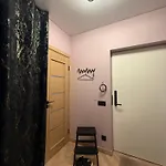 Novia & Free Parking & Self Check In Apartamento *