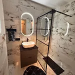Apartamento Novia & Free Parking & Self Check In Riga