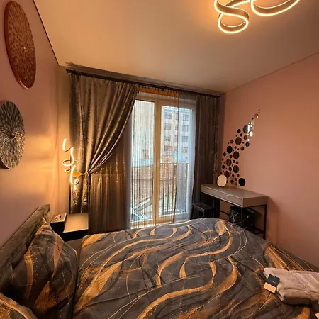 Novia & Free Parking & Self Check In