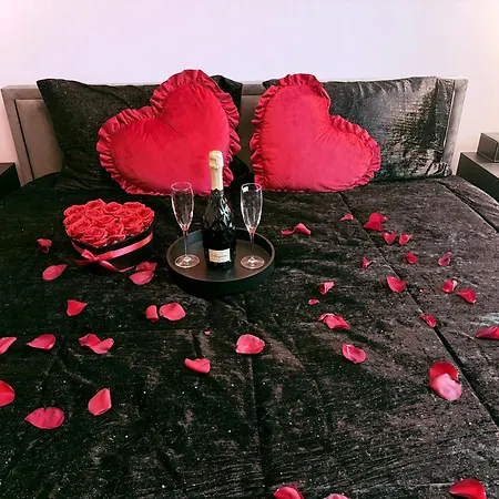 Novia & Free Parking & Self Check In Apartment Riga
